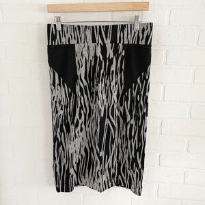 BCBGeneration Pencil Skirt Mobwife Animal print Zebra Y2K Stretch Black Gray L